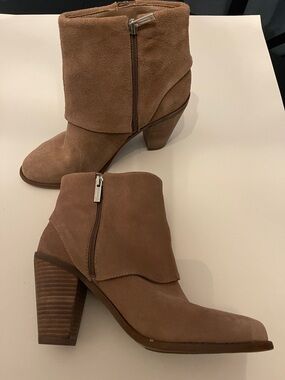 Jessica Simpson side zip Ankle Boots size 9.5
